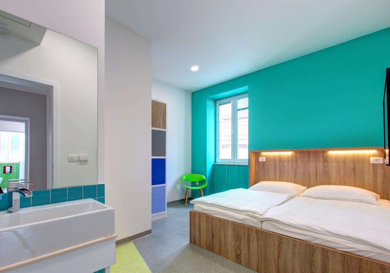 Starmo Hostel Mostar Exterior photo