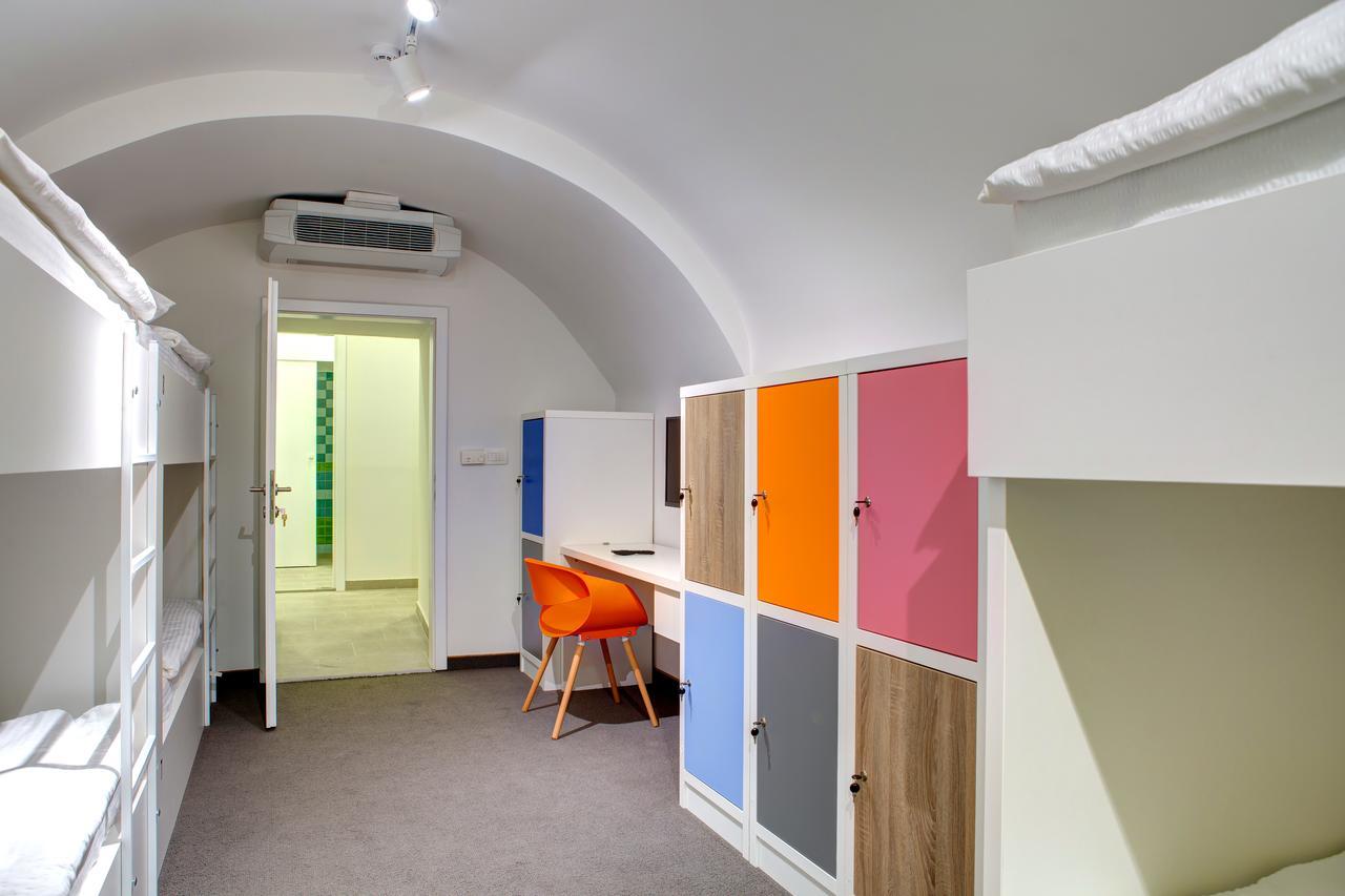 Starmo Hostel Mostar Exterior photo